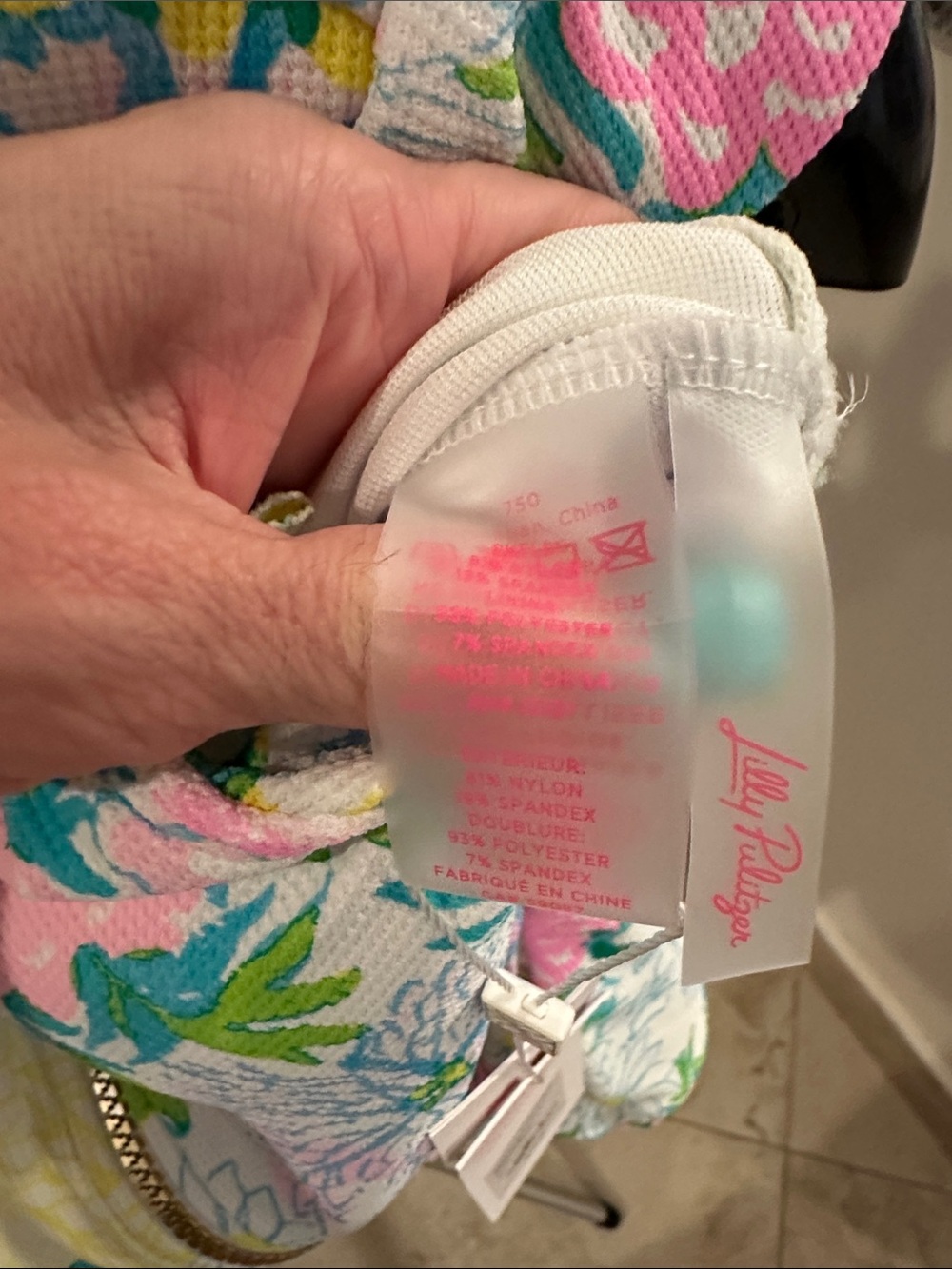 Lilly Pulitzer NWT JOSSETTE TANKINI Top in Lilly Garden Print - Picture 2 of 8